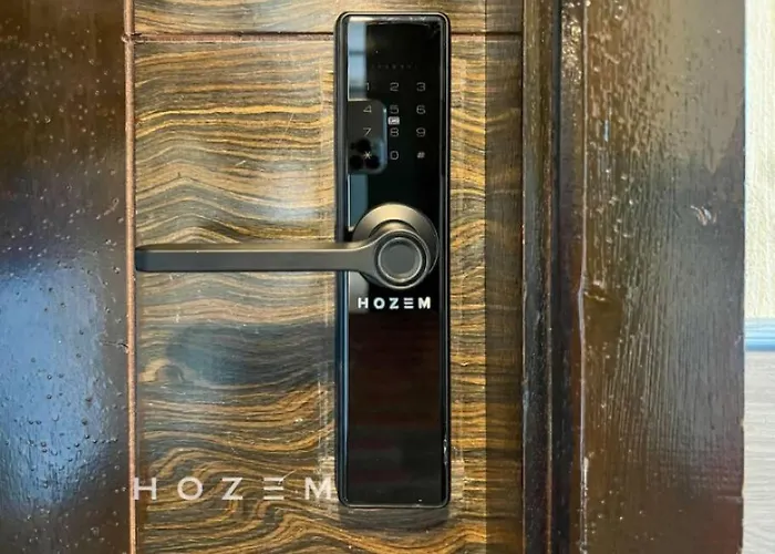 Sbr2B Hozem Kk0763 Apartment Cbd